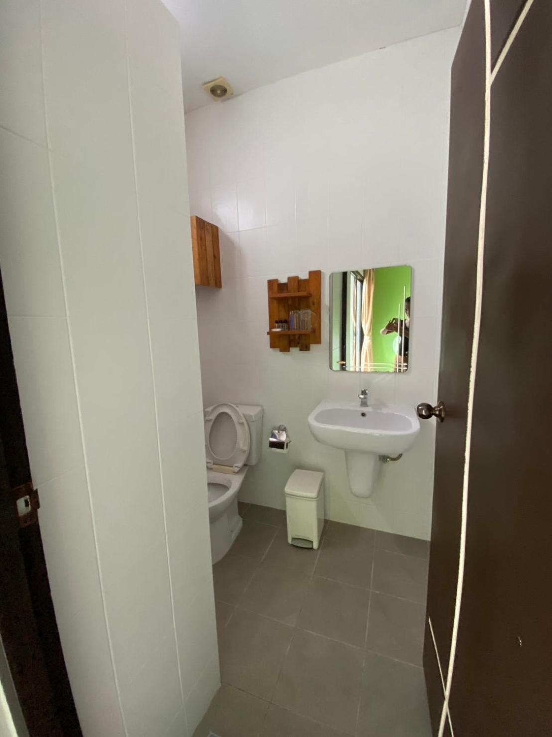 Rawai Maria'S Guest House, Restaurant & Bar מראה חיצוני תמונה