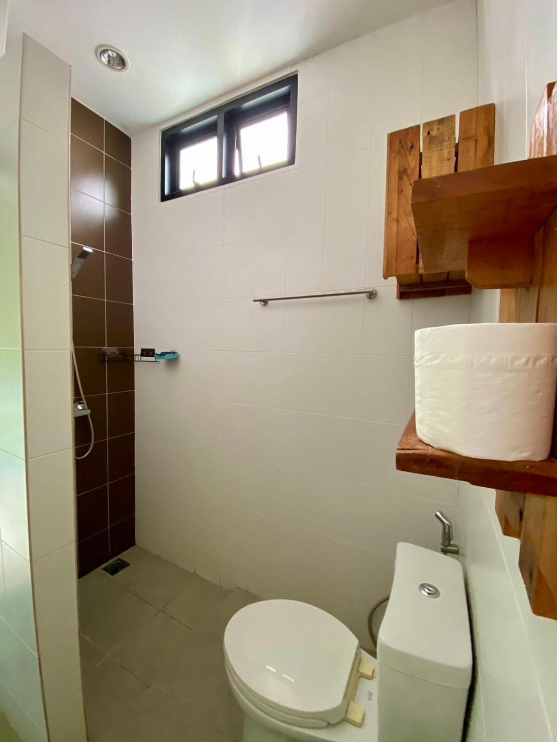 Rawai Maria'S Guest House, Restaurant & Bar מראה חיצוני תמונה