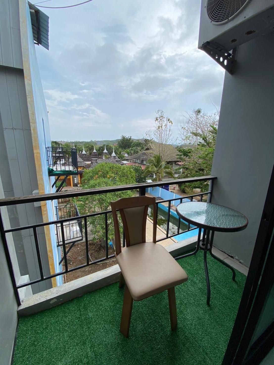 Rawai Maria'S Guest House, Restaurant & Bar מראה חיצוני תמונה